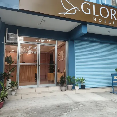 Glory Hotel Cubao Отели рядом с достопримечательностью «Колизей Аранета»