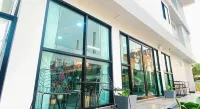 The Hub Hotel Surin 무앙수린 호텔