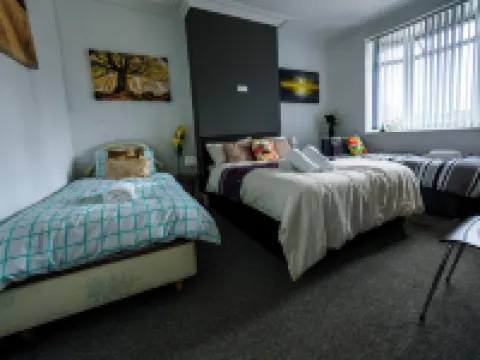 Bucknall Lodge Hanley Family Room 1 Hotels near Staffordshire University