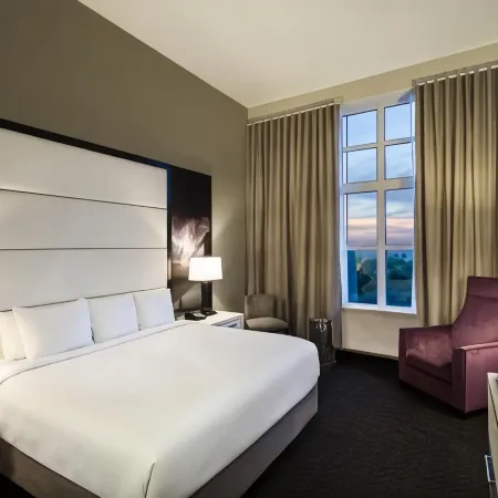 Tryp by Wyndham Savannah Downtown/Historic District