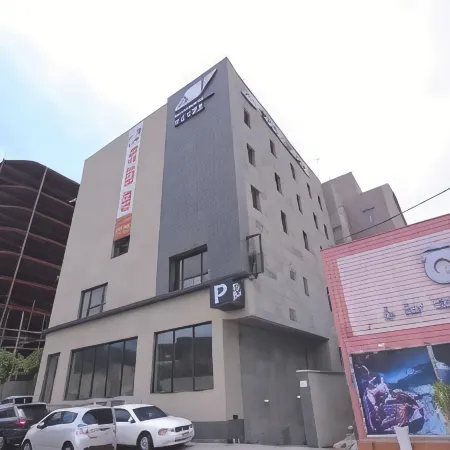 Aju Business Hotel