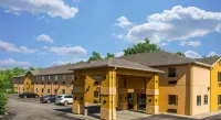 Suburban Studios Mason Hwy 42 Hotels near Delirium
