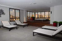 Kennedy Executive Hotel - ที่มีสปา