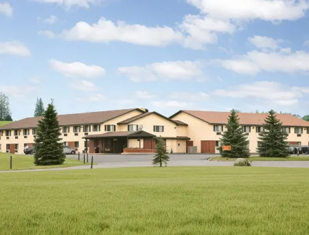 Super 8 by Wyndham Amsterdam Отели в г. Гловерсвилл