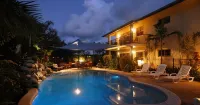 Mission Reef Resort - Beach