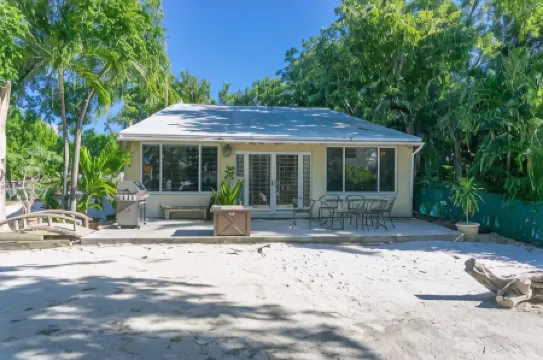 Key Largo Cottages
