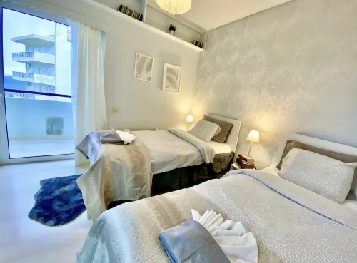 Nice Seafront Flat - Beach, Port & Athens Airport Các khách sạn ở Rafina-Pikermi