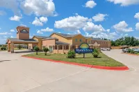Days Inn by Wyndham Rockdale Texas