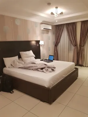 Carlton Gate Hotel - Executive Room
