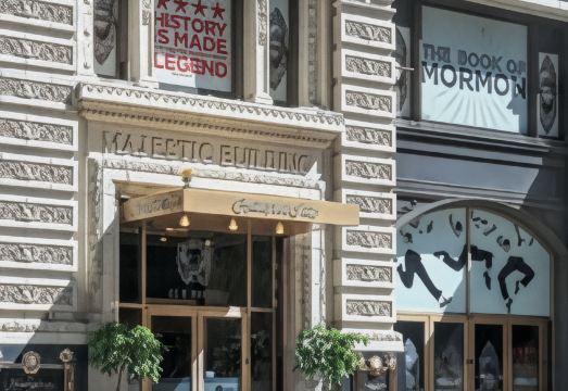 햄프턴 인 마제스틱