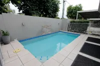 Chinchilla Downtown Motor Inn - Pools