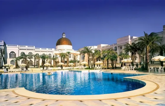 泰姬陵路克瑙酒店