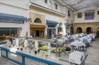 Medina Belisaire and Thalasso - Desayuno
