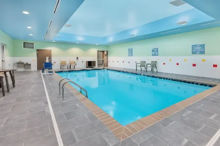 La Quinta Inn & Suites by Wyndham Jackson/Cape Girardeau Отели в г. Шони Тауншип