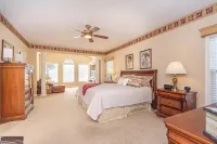 Great house that is close to the beach and really close to golf