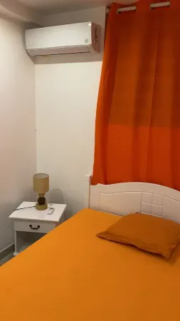 Seasonal rental Kay Peronnette Отели в г. Лез Анс-д'Арле