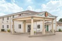 Super 8 by Wyndham Sikeston/Miner Area Hotels in Miner