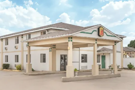 Super 8 by Wyndham Sikeston/Miner Area