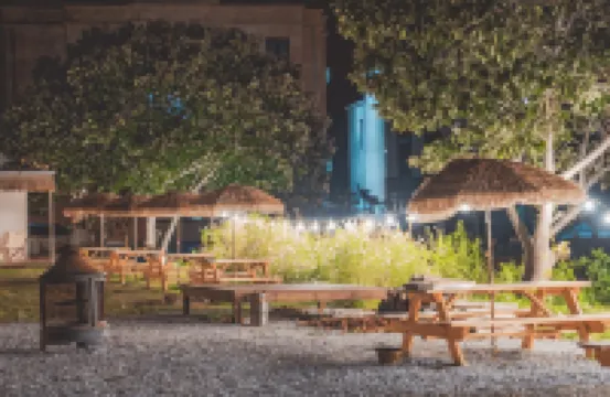 ยังยัง สเตย์ดาโร