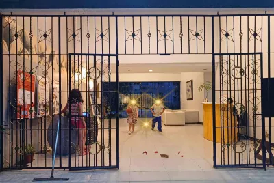 Adria's Home in sta mesa Hotels in Santa Mesa