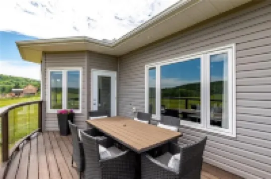 Modern Farmhouse Getaway | 5+ Acres | Family Friendly | Arrowhead | Algonquin