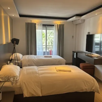 Hôtel Select - Réunion Hotels near Muséum d'Histoire Naturelle