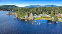 Lakefront Condo and Beach