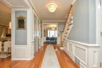 Large Family Lakehouse on the Coast with Stunning Water Views - 3-Star