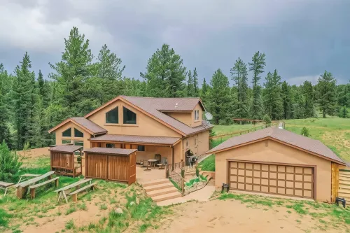 Remote Cabin Family Fun Hot Tub - Chalets
