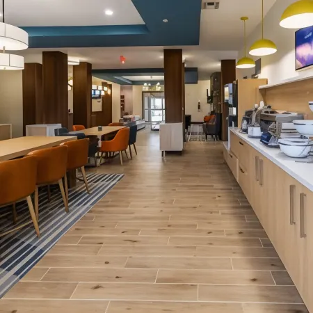 La Quinta Inn & Suites by Wyndham New Iberia