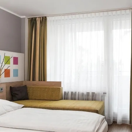 Business and Budget Hotel Tessin Отели рядом с достопримечательностью «Пазинг-Оберменцинг»