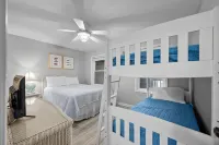 Oceanfront Newly Renovated 1st Floor Condo Sleeps 8  North Topsail Beach - 3-Star