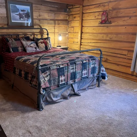 Relax and Reconnect in Private Cabin in the Wisconsin Forest. Pet Friendly.