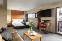 The Old Woolstore Apartment Hotel