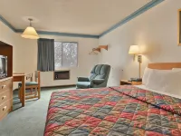 Super 8 by Wyndham Omaha NE ファン プレックス周辺のホテル