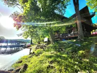 White River Lodge #1 - Stuga