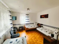 Sundeck – upper floor apartment for up to 6 people