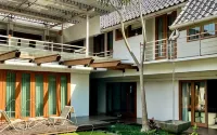 Oemah Kakang Loft & Bed