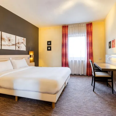 B&B HOTEL Mons Centre