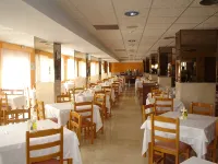 Hotel Prado II - พร้อมอาหารเช้า