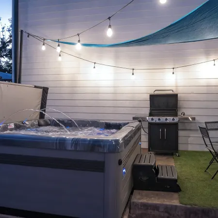 💰 23% OFF FUN PRIVATE Oasis. 2 KingSuites+SpaBaths, GoldenTee Arcade, YardGames🏡