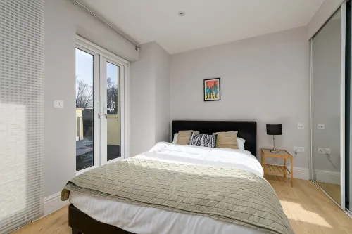 Spacious 3 Bedrooms in Cardiff Bay w/ Parking