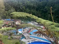 Kampung Karuhan Eco Green Park Sumedang - Kolam Renang