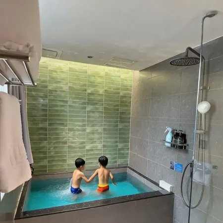 Ya'an Ailiyou L Hotel (Yucheng Yazhou Bridge Branch)