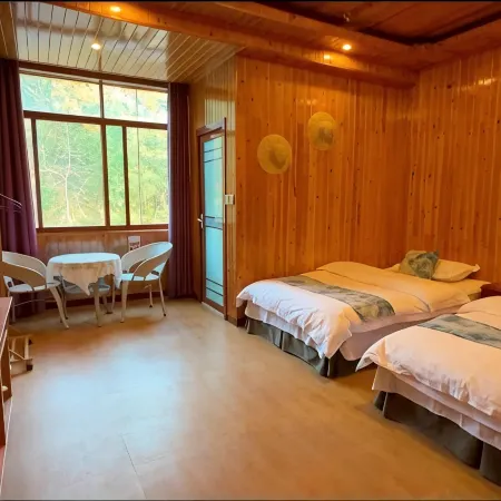 Zhaoxing Dongzhai Guiyu View Inn