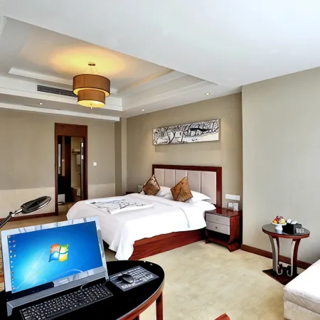 Oriental Hotel (Kaihua Linhu Road)