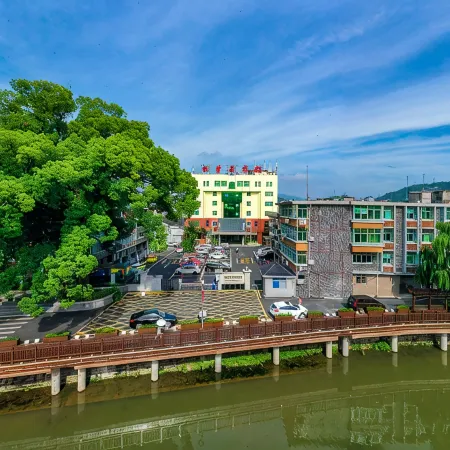 Zherong Hotel