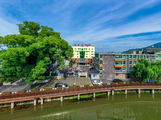 Zherong Hotel