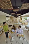 Whiz Prime Hotel Basuki Rahmat Malang - breakfast