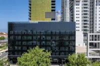 Master Bat Yam Aparthotel